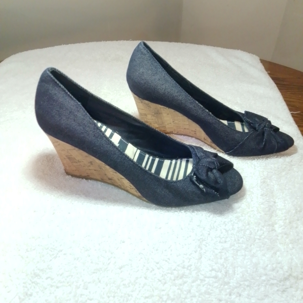 American Eagle Outfitters Navy Wedge Shoes